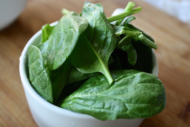 Growing: Spinach Spinach-1427360_640